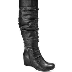 NIB Baretraps Valry Boot 7.5
